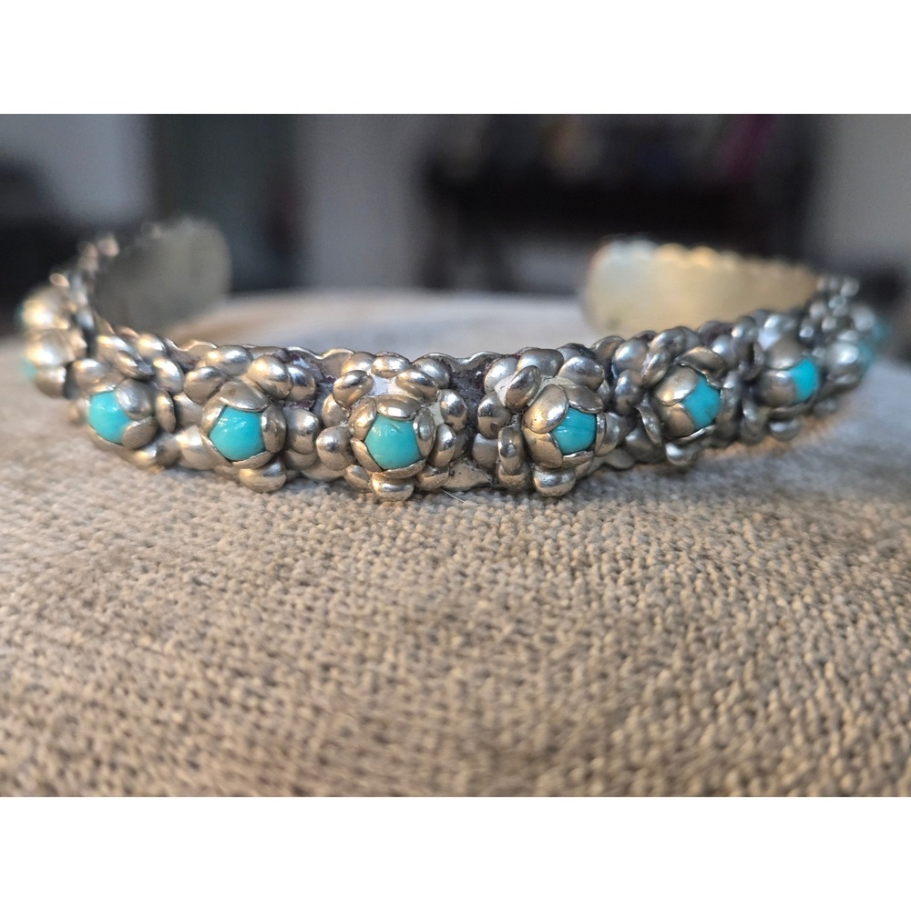 Zuni? Sterling Turquoise Flower Rose Bud Cuff Small Vintage